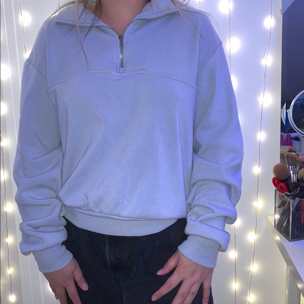 BRANDY MELVILLE MISSY quarter zip